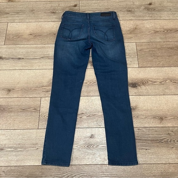 Calvin Klein skinny jeans dark wash 5 pocket zip up back pocket emblems 6 x 30. - Picture 8 of 11